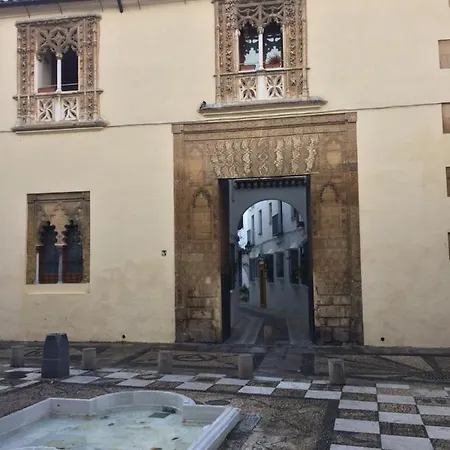 Lägenhet Lujosa Vivienda En Plena Juderia Córdoba