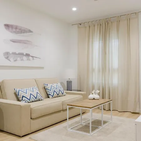 Lujosa Vivienda En Plena Juderia Lägenhet *